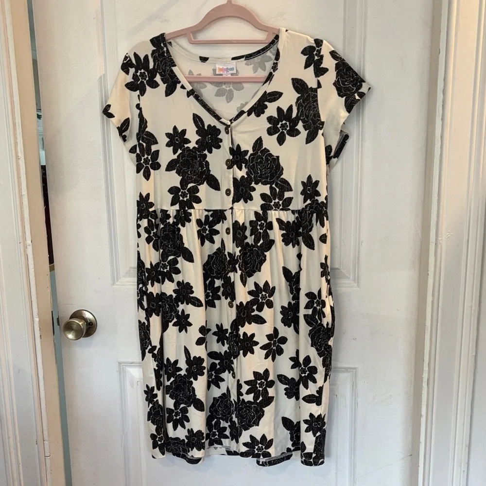 LuLaRoe Black and White Floral Mini Dress - Picture 1 of 3